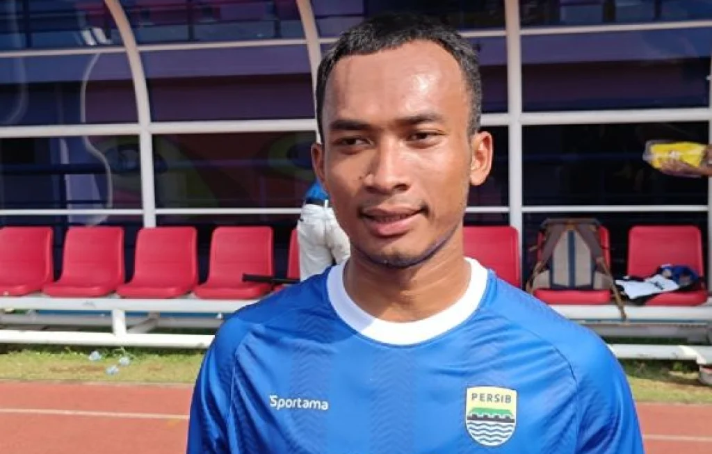 Robi Darwis Berpisah Persib