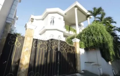Rumah Mewah Kris Dayanti