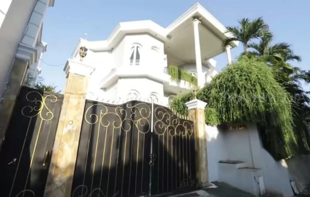 Rumah Mewah Kris Dayanti